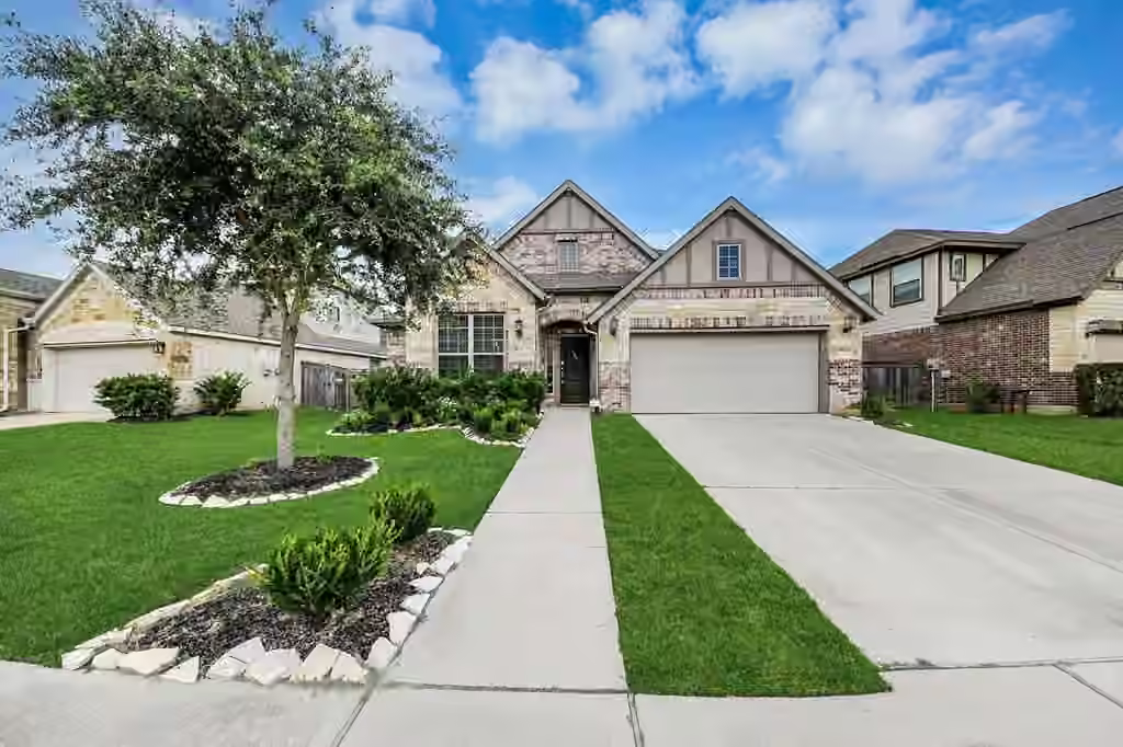Photo 2 of 9003 Stanley Oak Drive, Missouri City, TX
