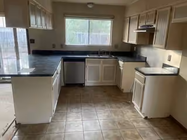 Photo 3 of 23021 Apple Arbor Drive, Spring, TX