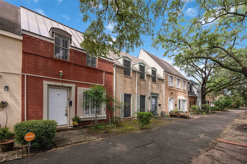 Photo 2 of 5223 Arboles Drive, Houston, TX