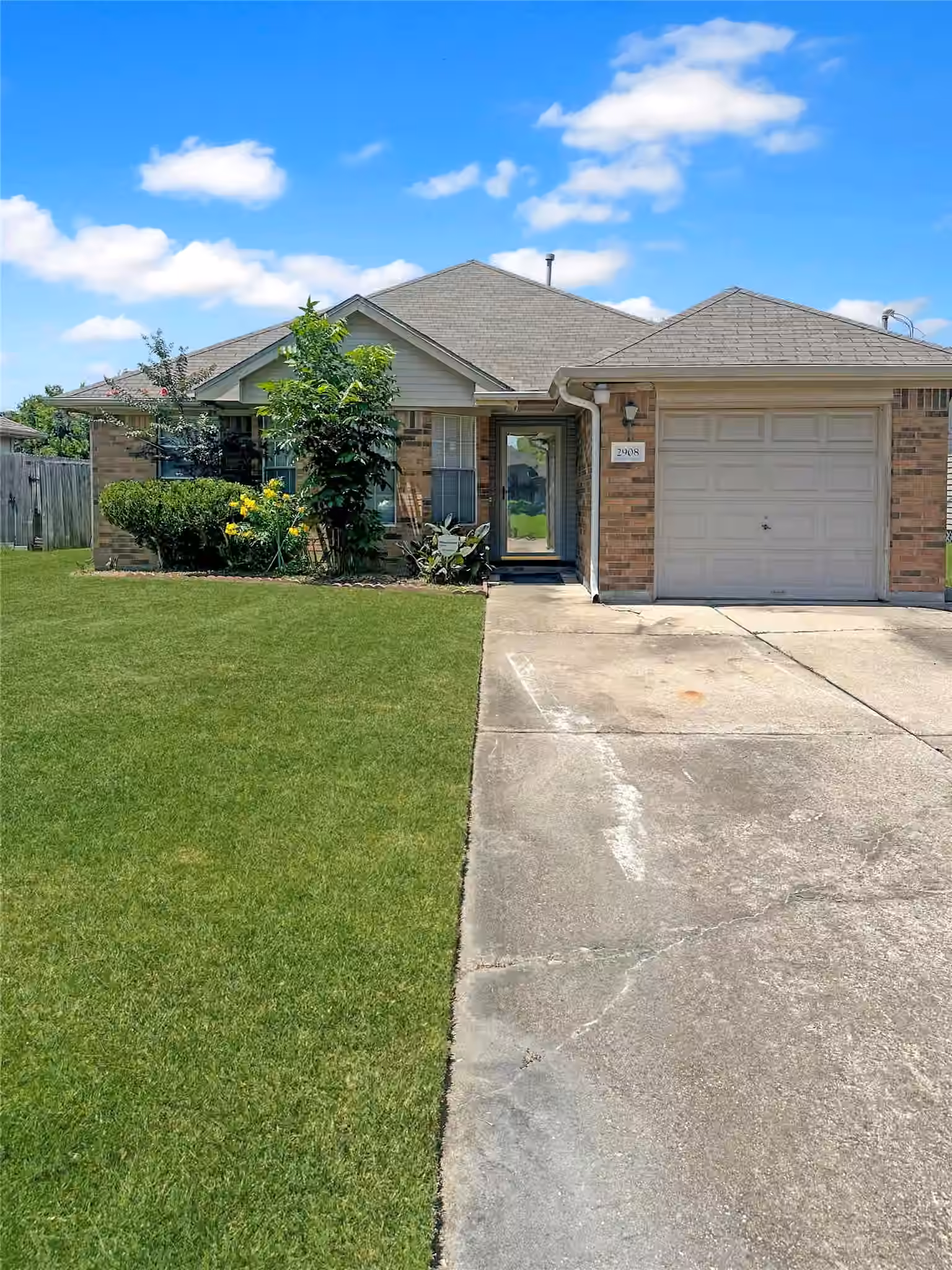 Photo of 2908 Ashley Street, La Marque, TX 77568