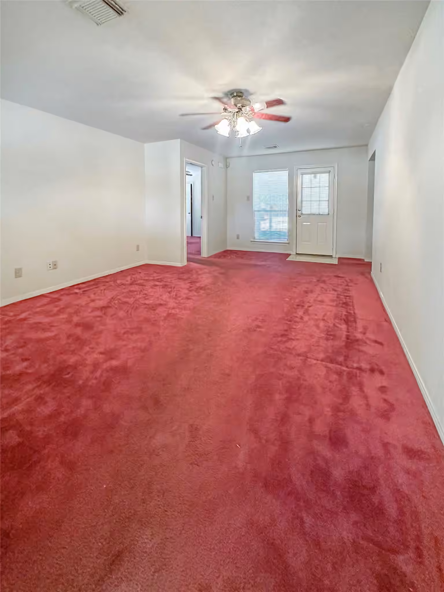 Photo 6 of 2908 Ashley Street, La Marque, TX