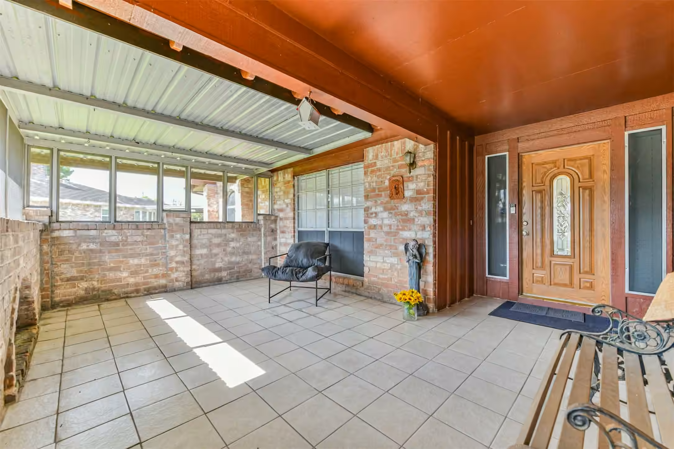 Photo 4 of 12118 Kirkholm Drive, Houston, TX