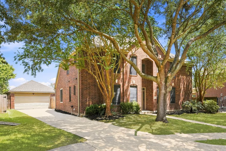 Photo 2 of 13507 Willow Heights Court, Houston, TX