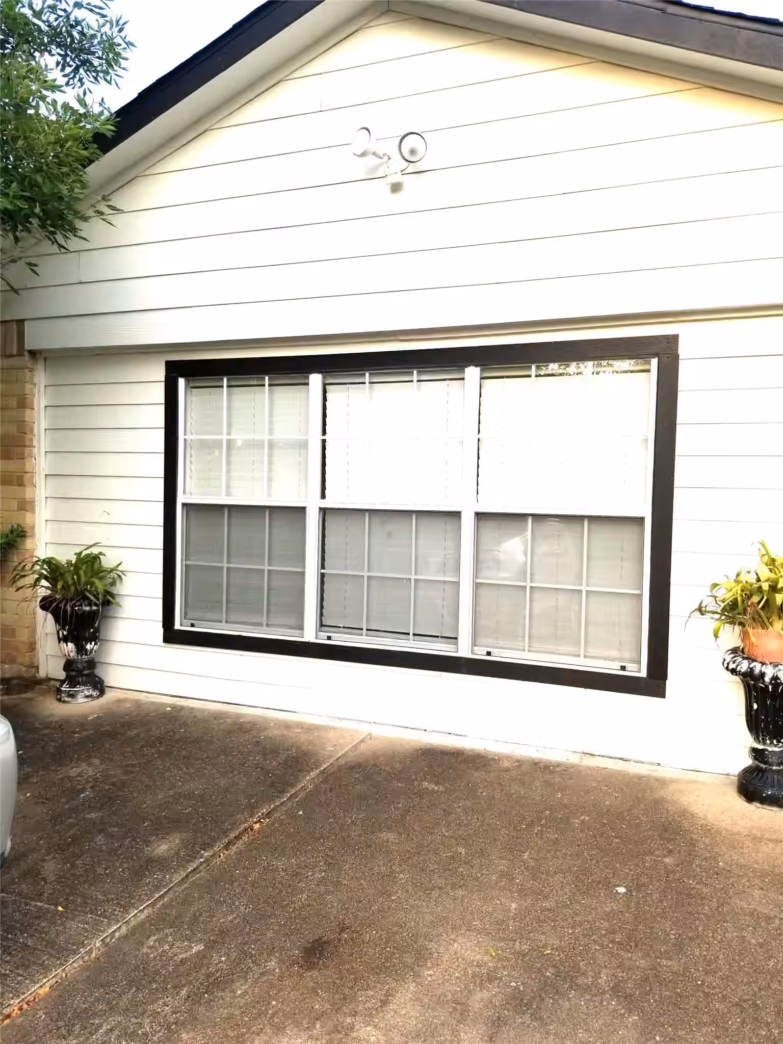 Photo 2 of 13031 Ambrose Street, Houston, TX