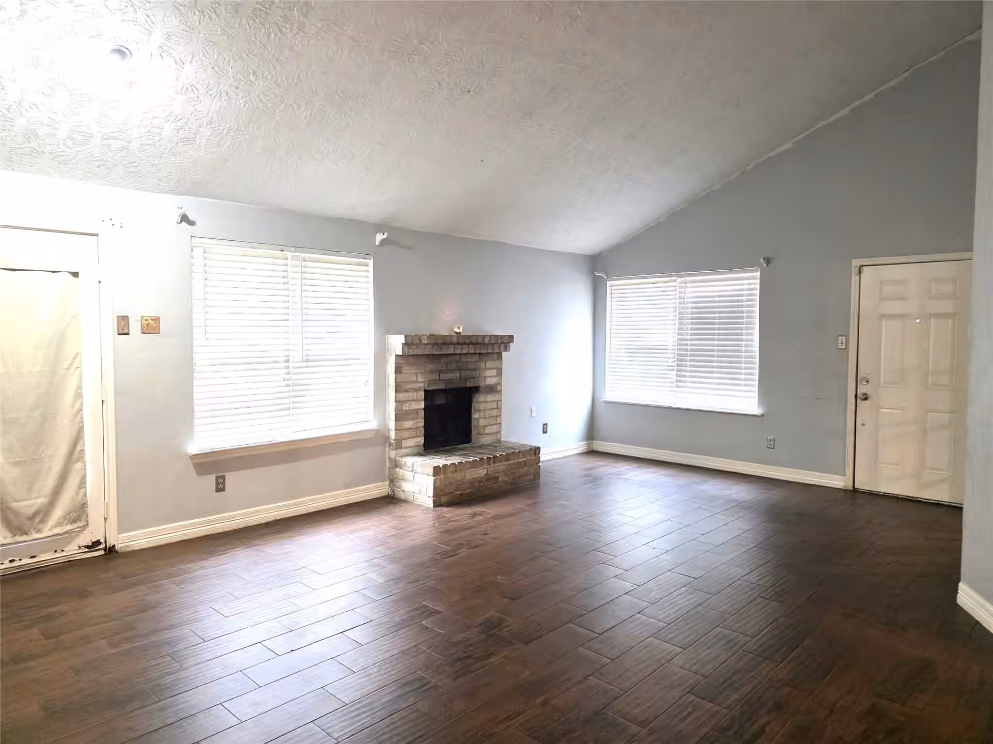 Photo 3 of 13031 Ambrose Street, Houston, TX