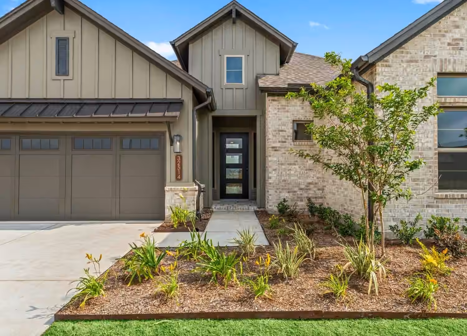 Photo 2 of 32514 Ebony Jewelwing Court, Fulshear, TX
