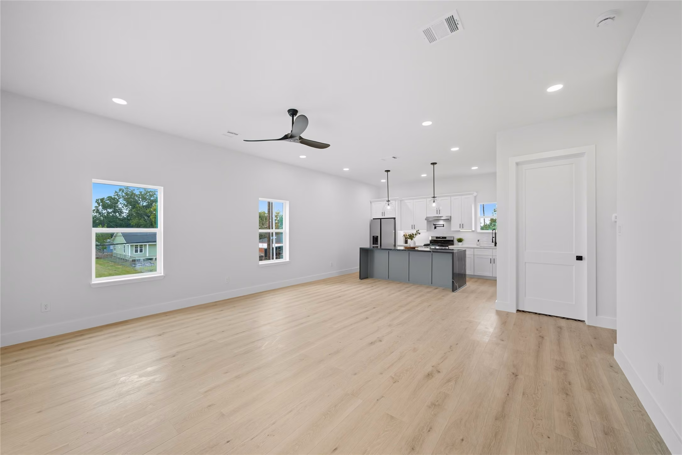Photo 5 of 4749 Wilmington Street C, Houston, TX