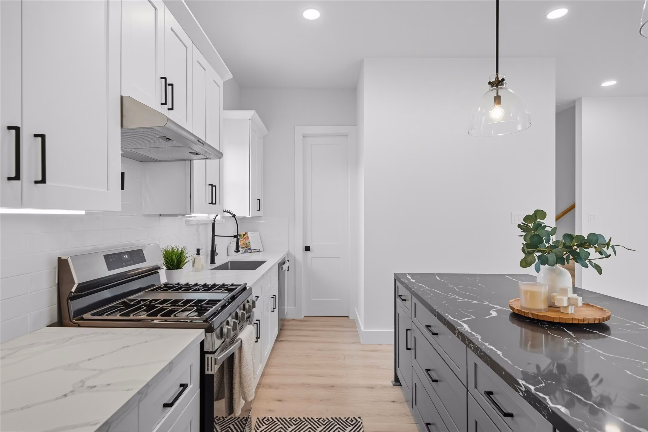 Photo 7 of 4749 Wilmington Street C, Houston, TX
