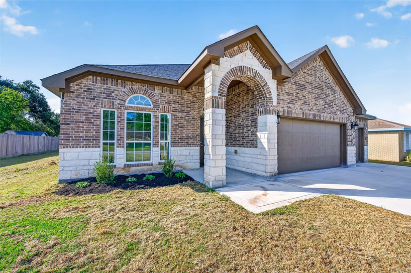 Photo 4 of 710 Hackberry Street, La Marque, TX