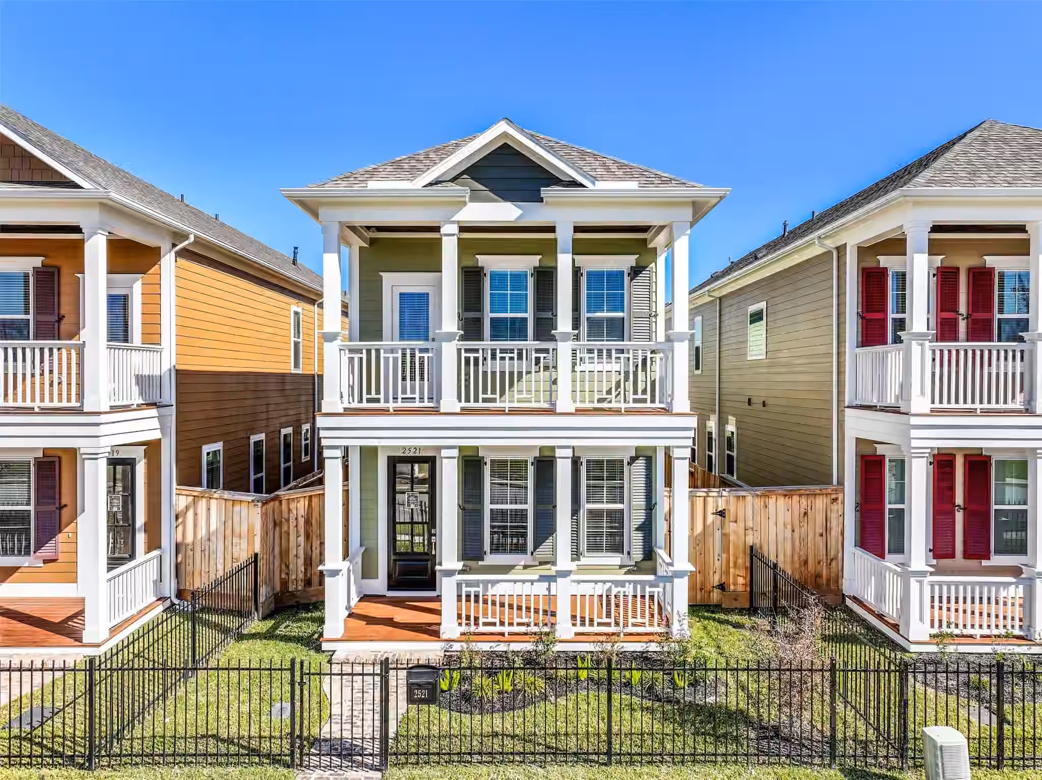 Photo of 2521 S Houston Avenue, Pearland, TX 77581
