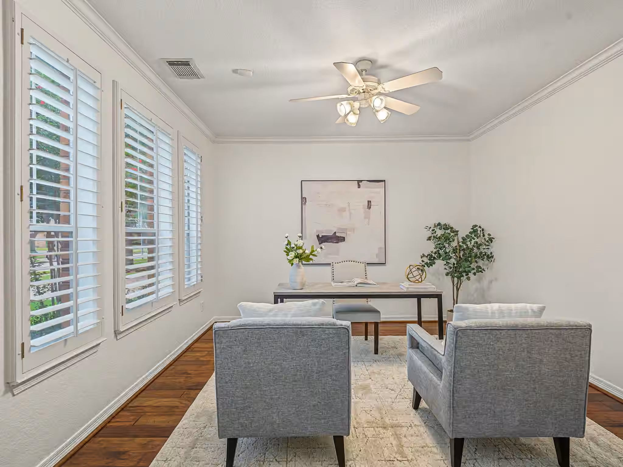 Photo 7 of 8310 Crescent Knolls Drive, Richmond, TX