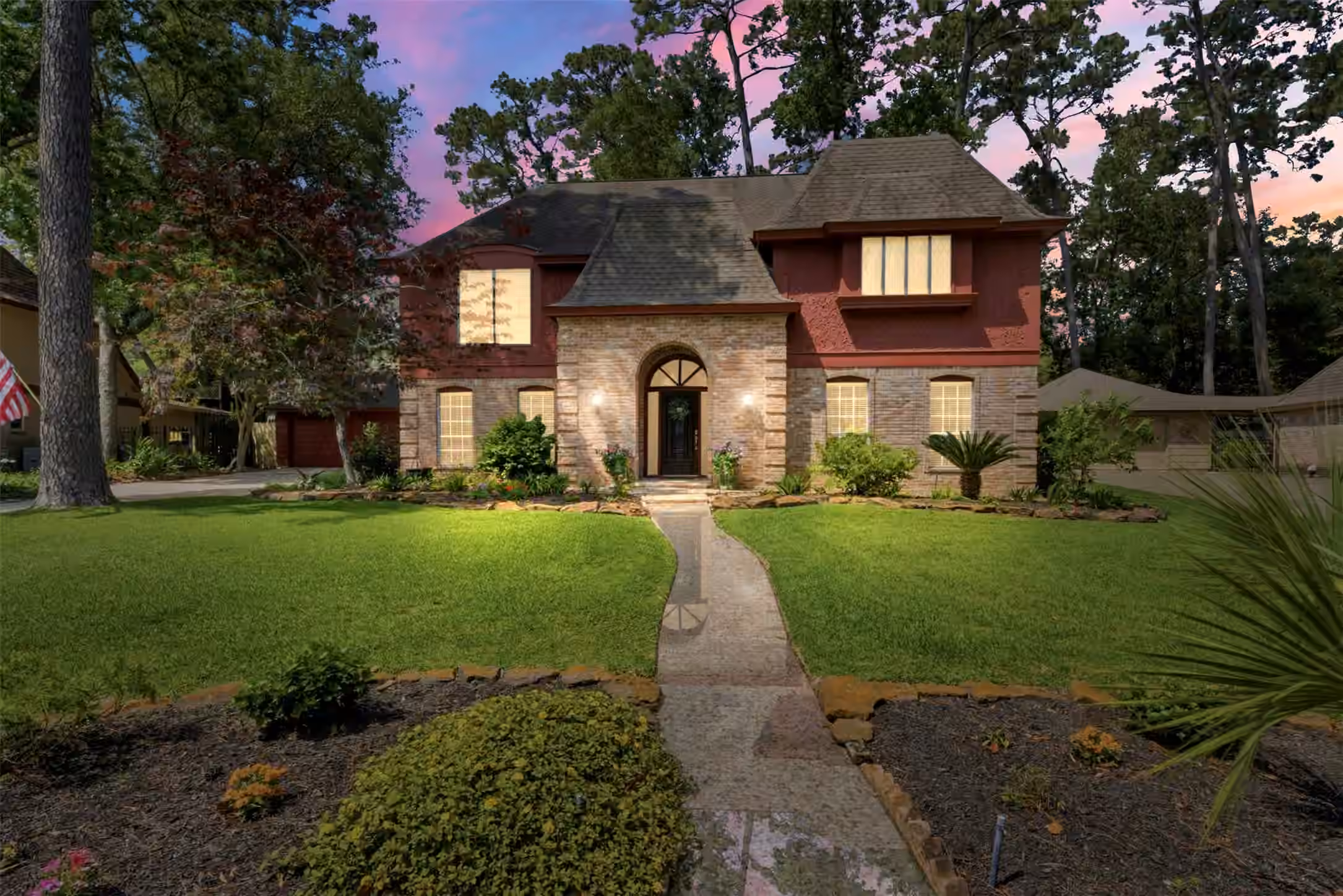 Photo 3 of 2015 Shady Branch Drive, Kingwood, TX