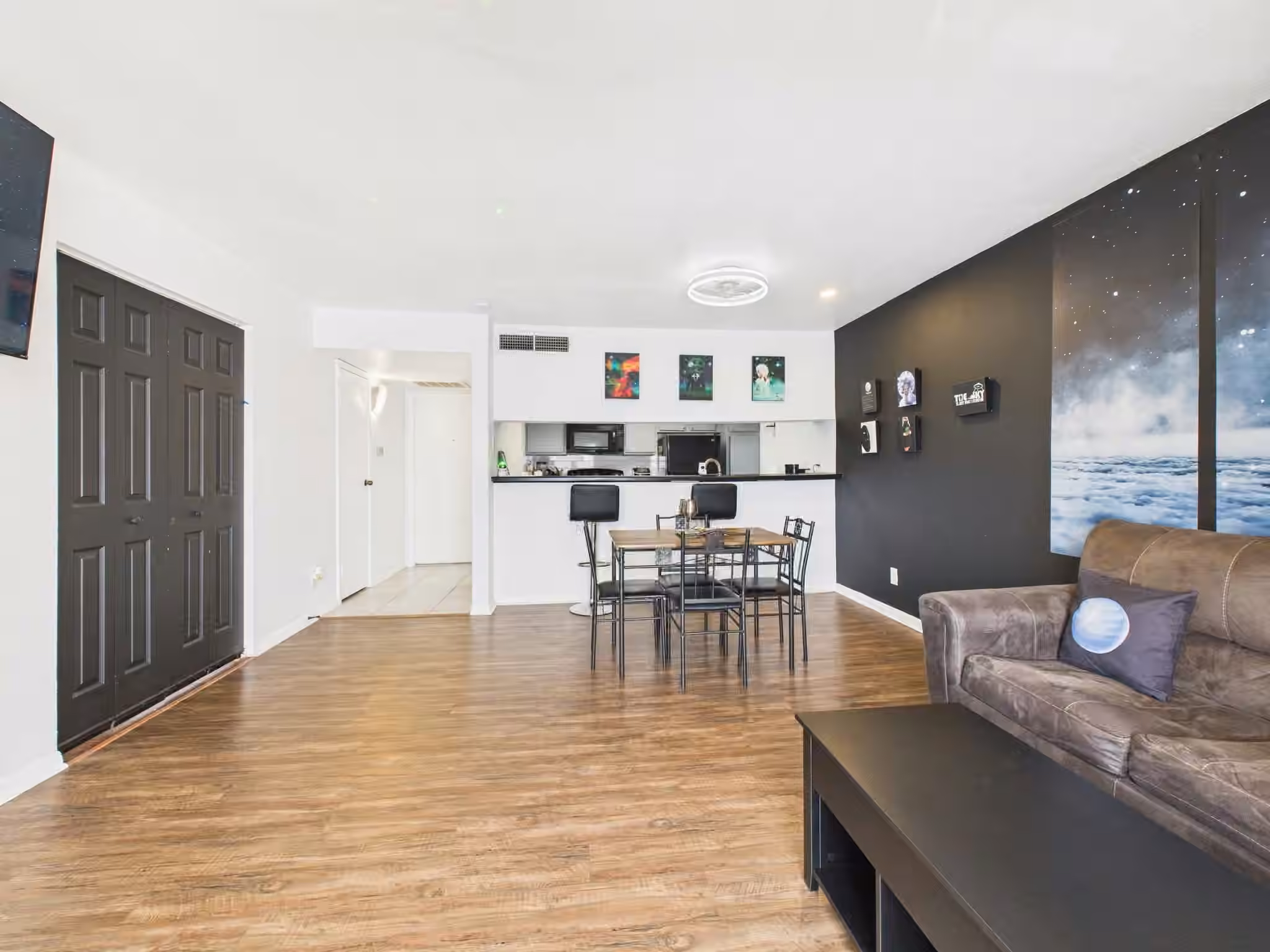 Photo 3 of 2814 S Bartell Drive 32, Houston, TX