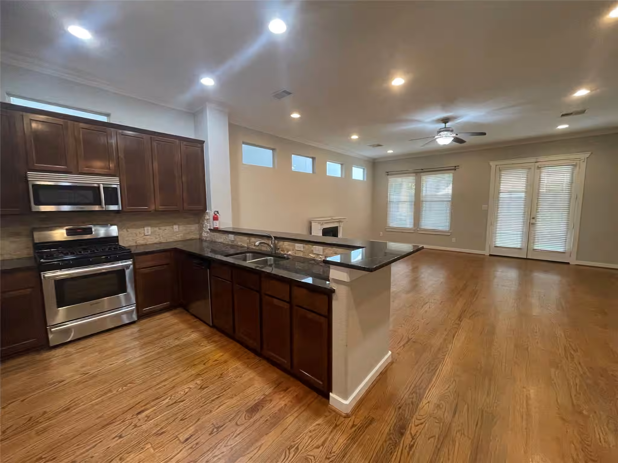 Photo 7 of 5927 Kansas Street A, Houston, TX