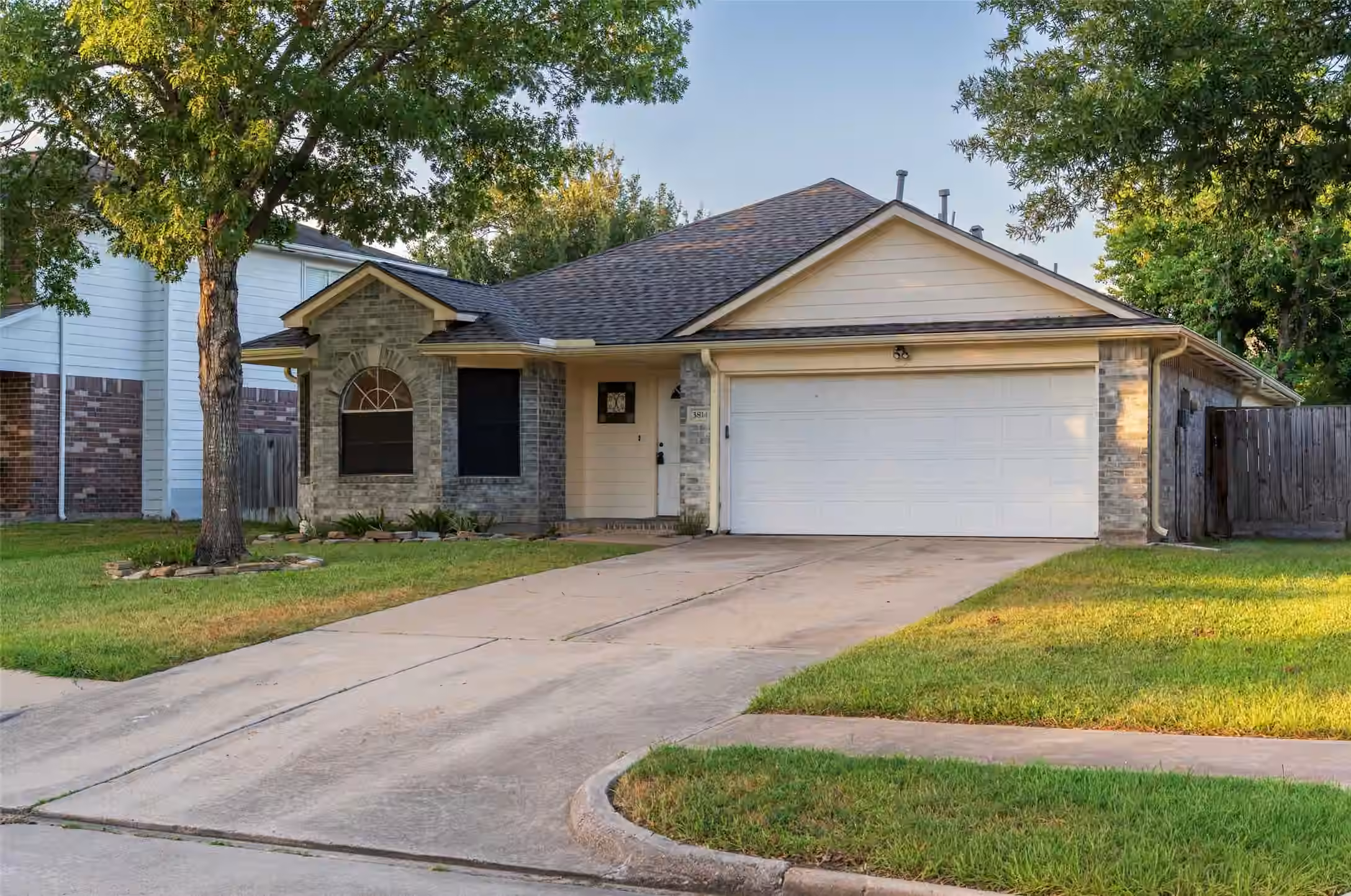 Photo 3 of 3814 Bridgebay Lane, Katy, TX