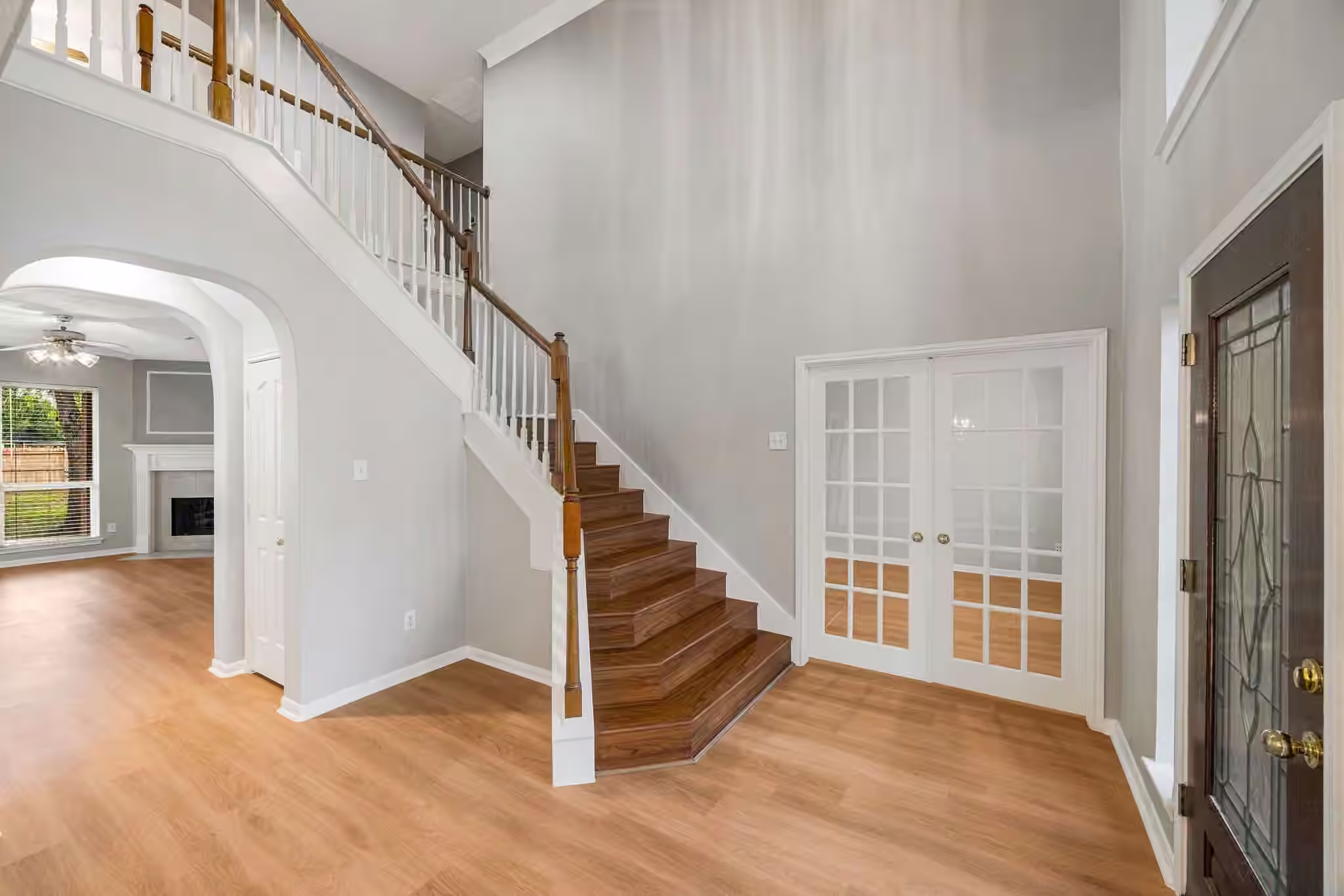 Photo 3 of 8319 Big Bend Drive, Sugar Land, TX