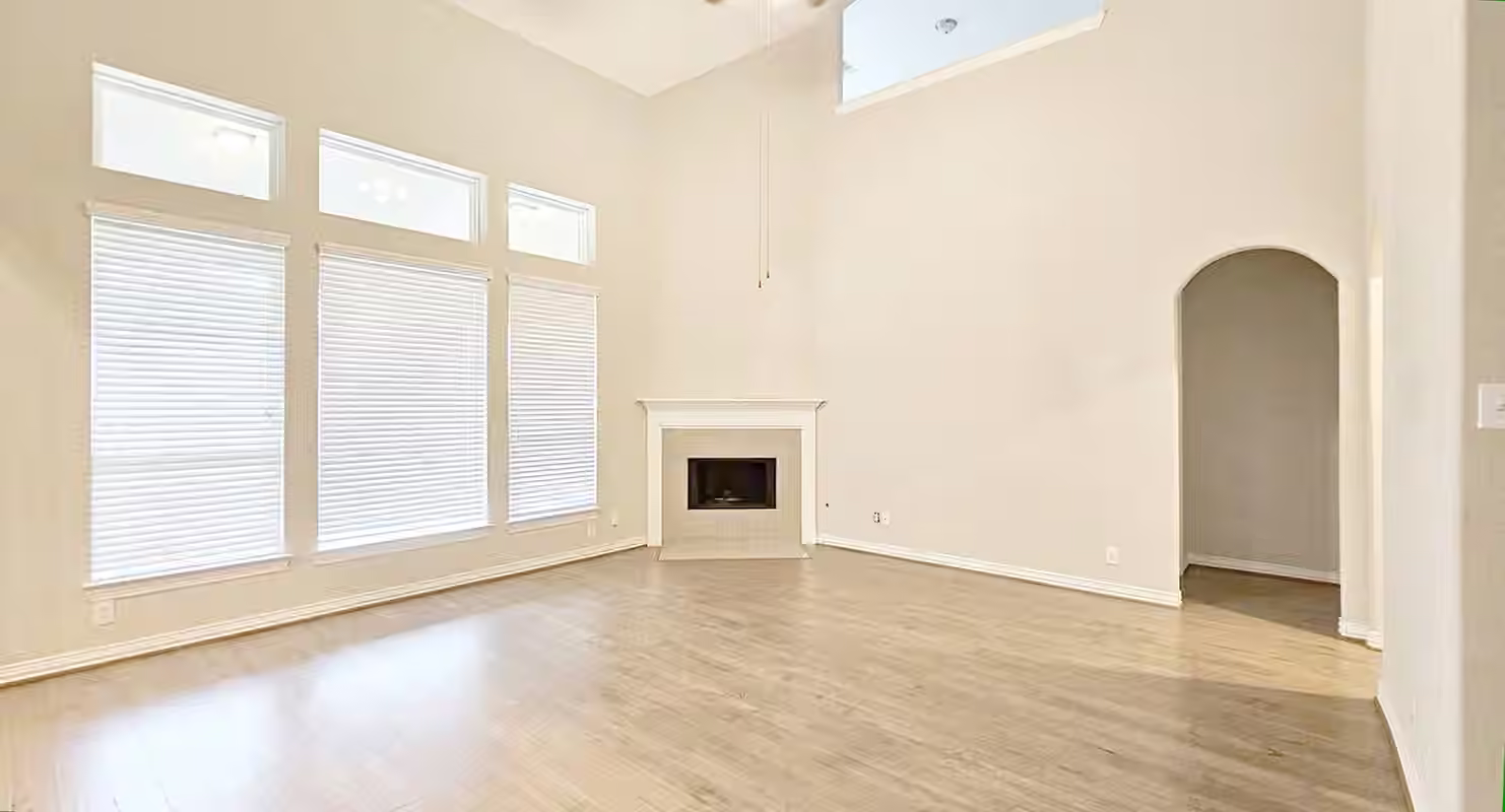Photo 6 of 104 Forest Bend Court, Clute, TX