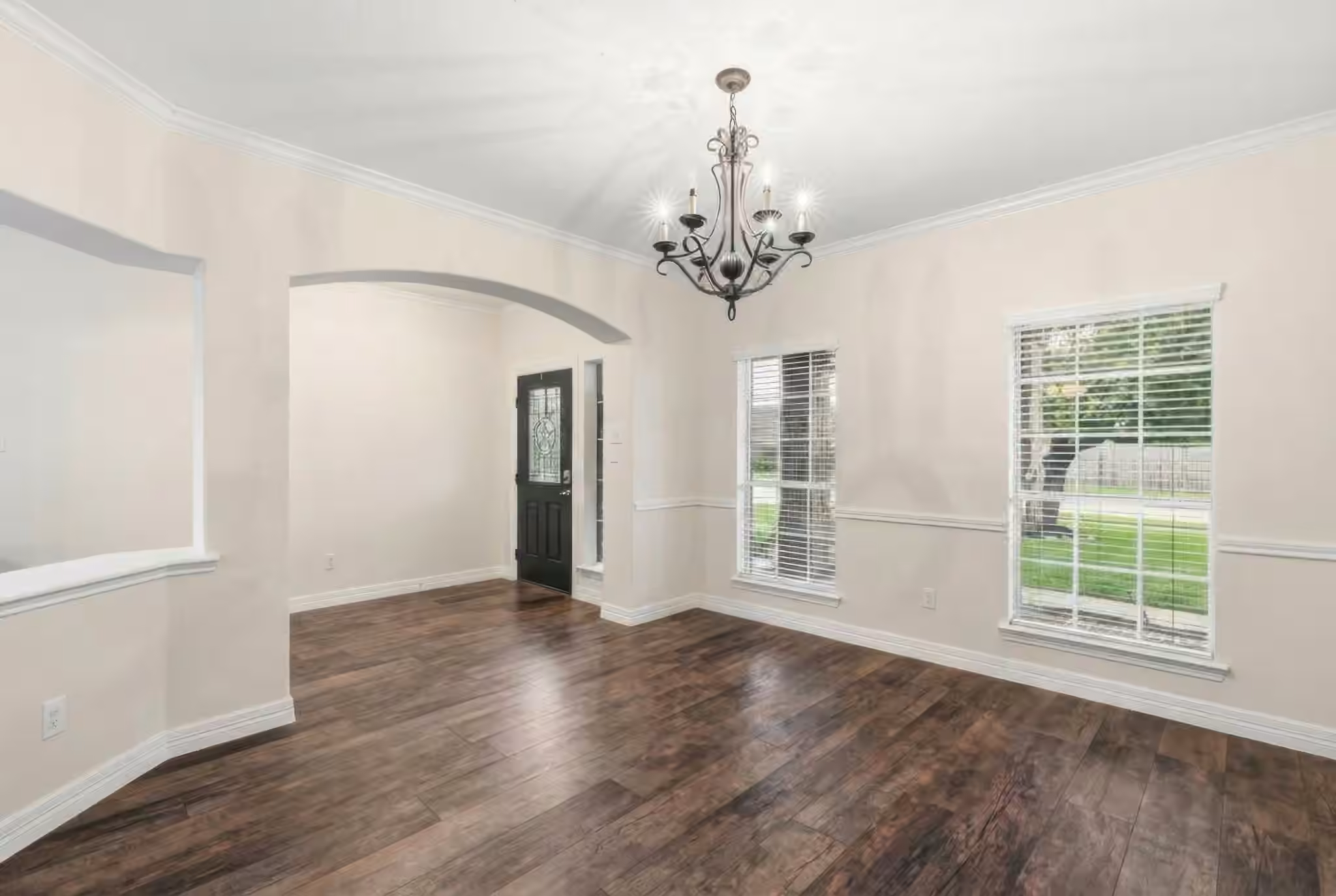 Photo 5 of 8227 Shady Grove, Baytown, TX