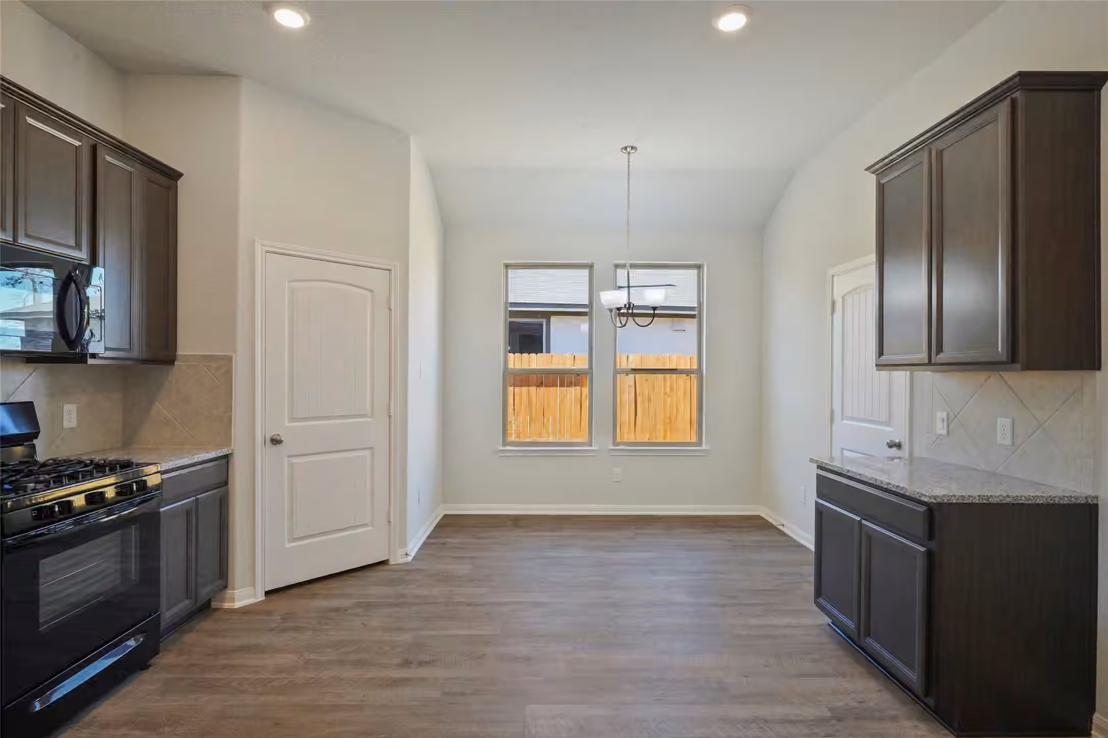 Photo 5 of 26397 Cooperstown Way, Splendora, TX
