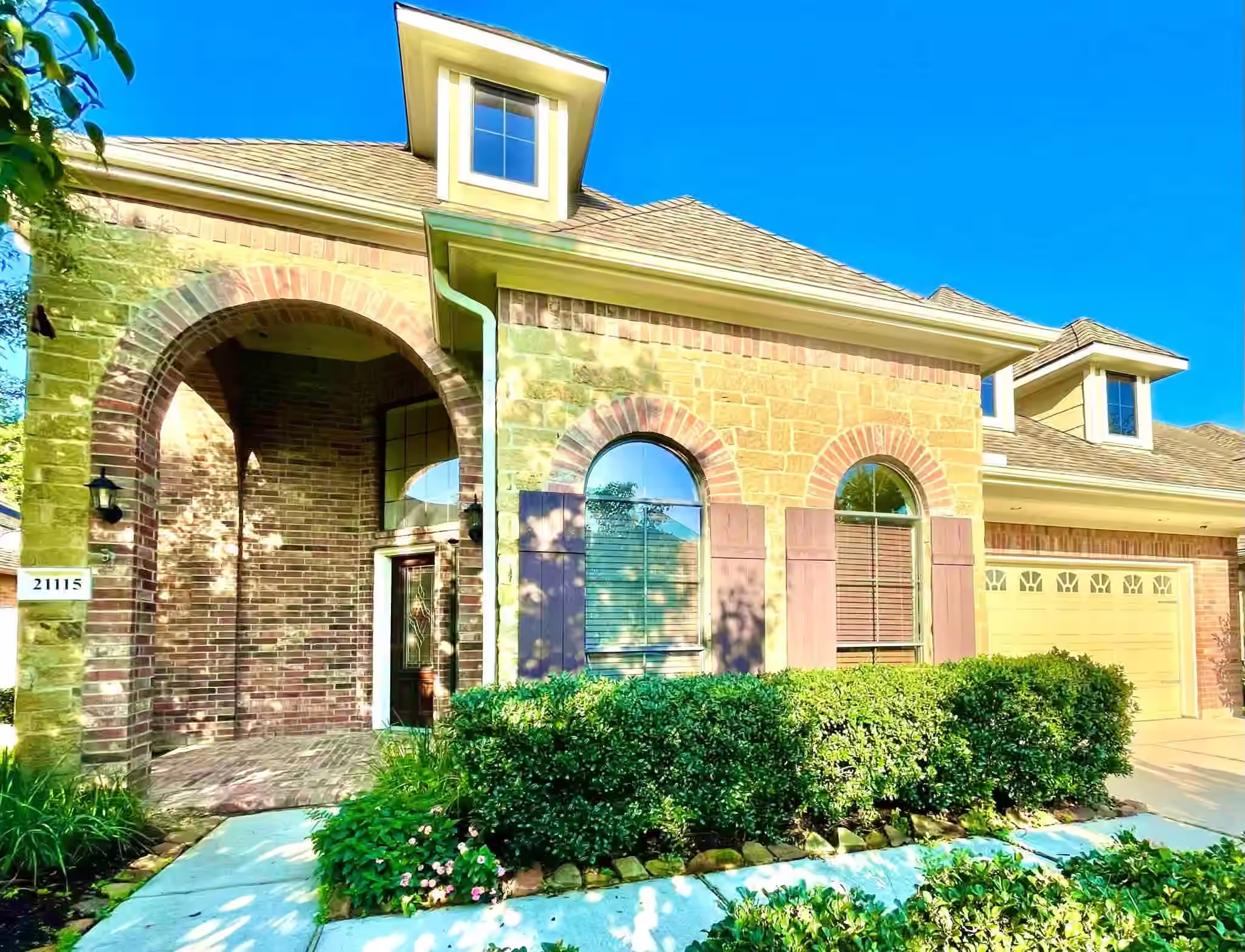 Photo 2 of 21115 Knight Quest Drive, Tomball, TX