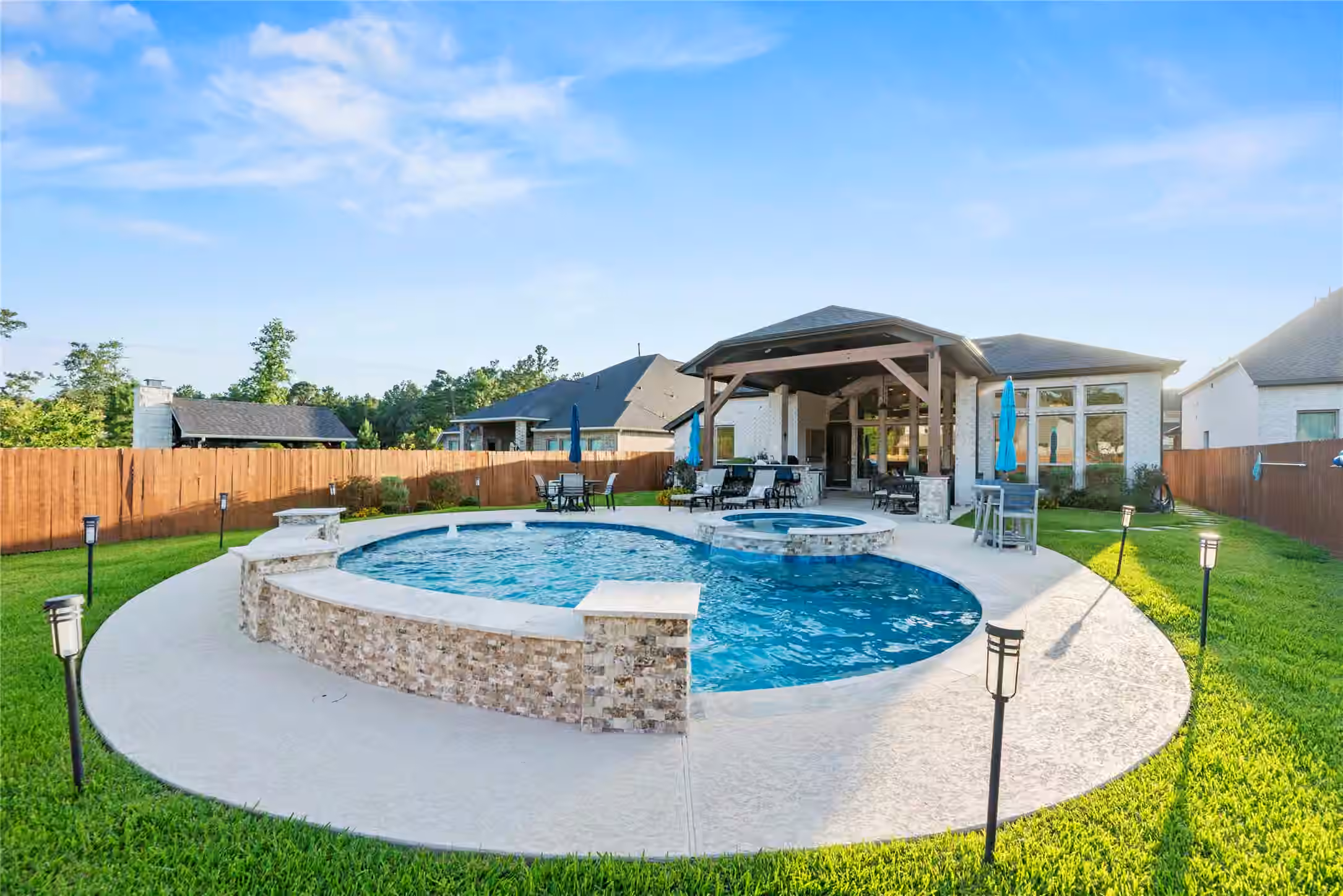 Photo 5 of 508 Caverna Street, Montgomery, TX