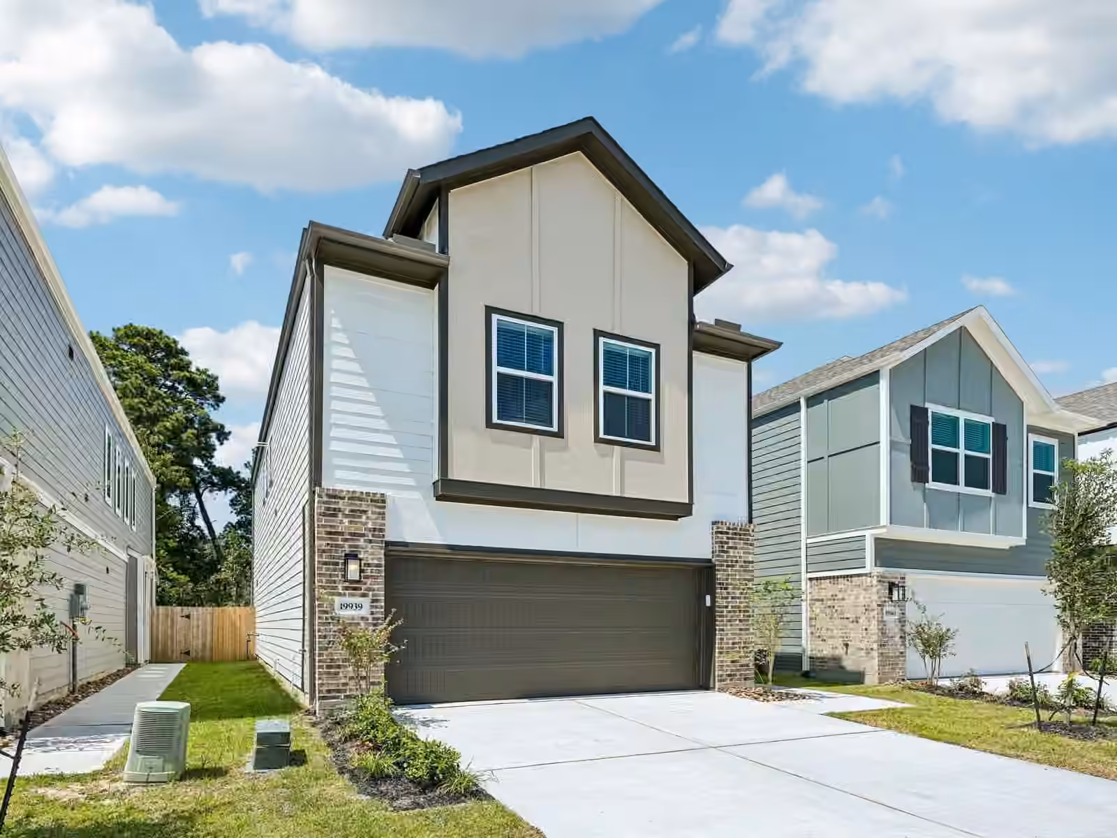 Photo 3 of 19939 Emerald Bend Way, Atascocita, TX