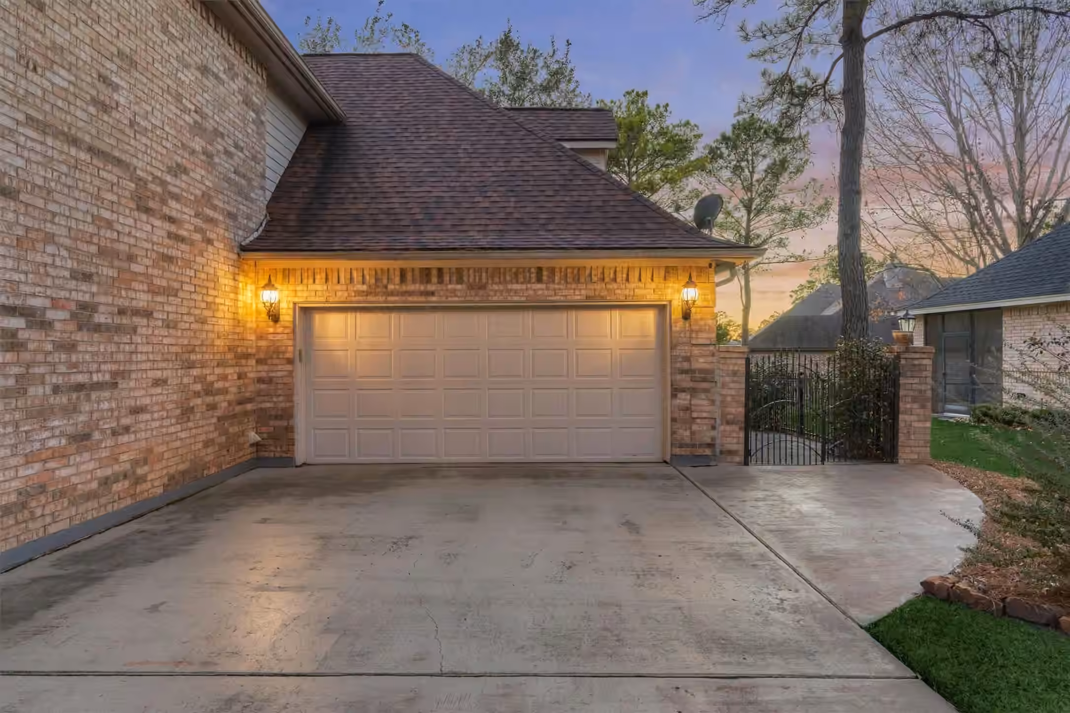 Photo 2 of 147 Sunnyvale W, Montgomery, TX