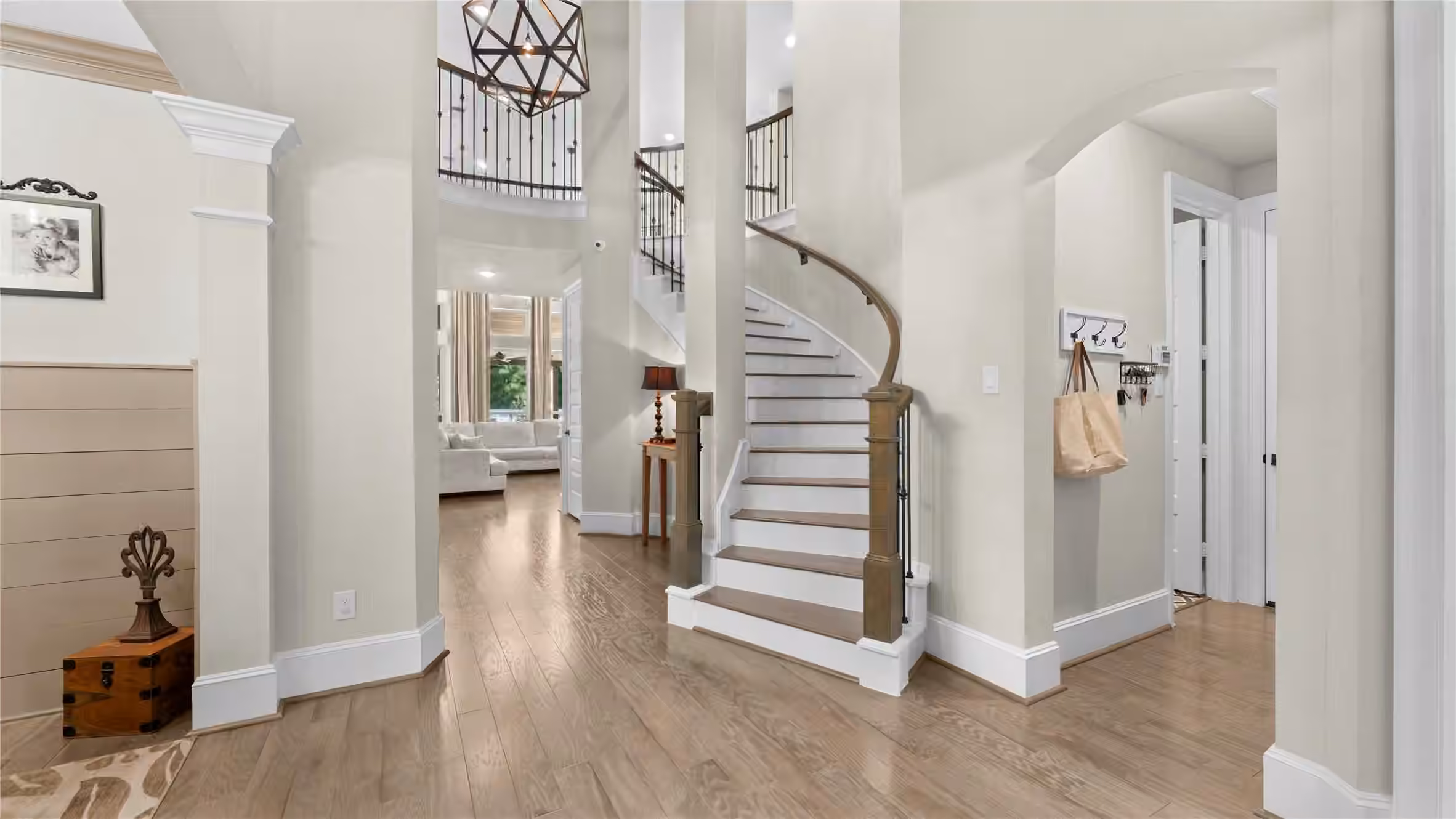 Photo 7 of 121 Hunter Hollow Place, Montgomery, TX