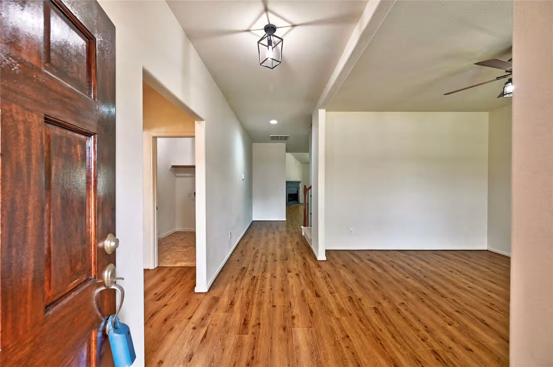 Photo 5 of 1511 Jacobs Forest Drive, Conroe, TX