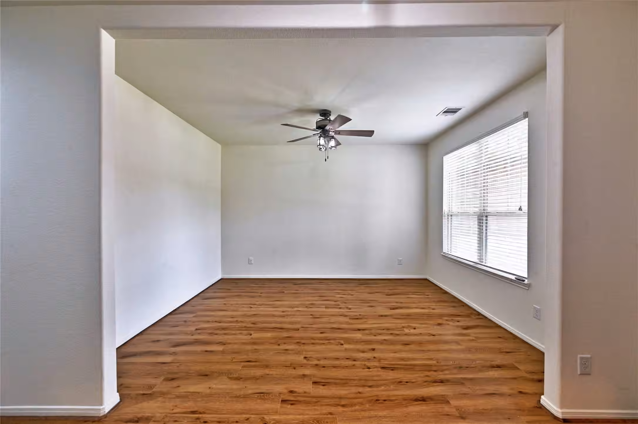 Photo 6 of 1511 Jacobs Forest Drive, Conroe, TX