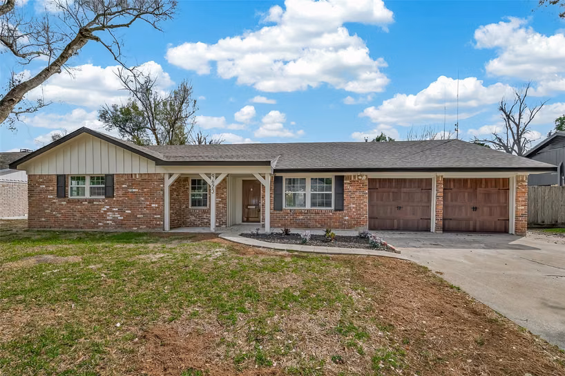 Photo of 9623 Meadowglen Lane, Houston, TX