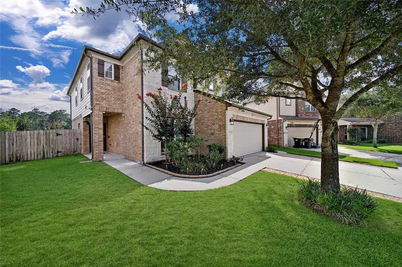 Photo 4 of 2672 Magnolia Fair Way, Spring, TX