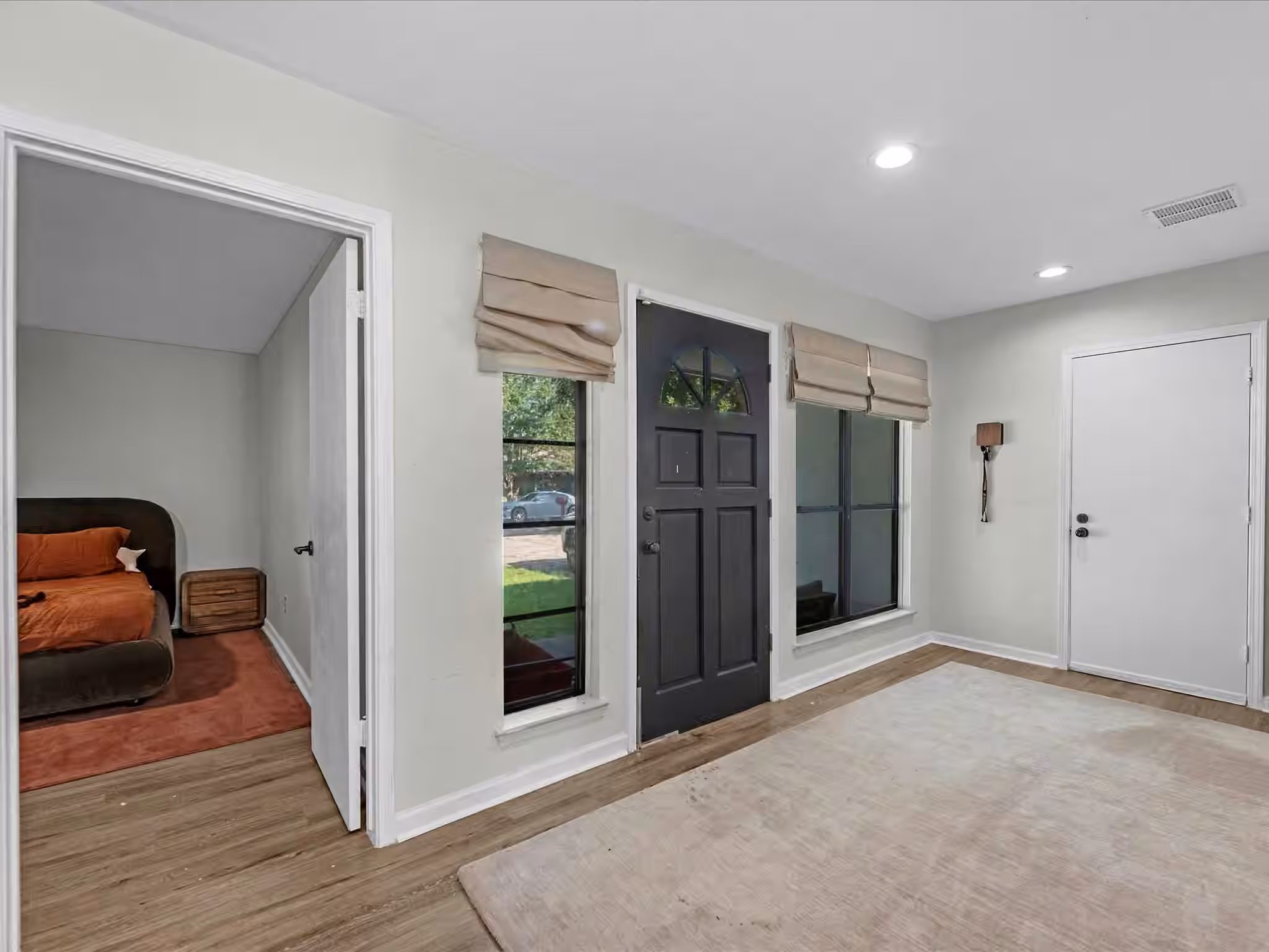 Photo 5 of 223 Kirkaldy Drive, Houston, TX