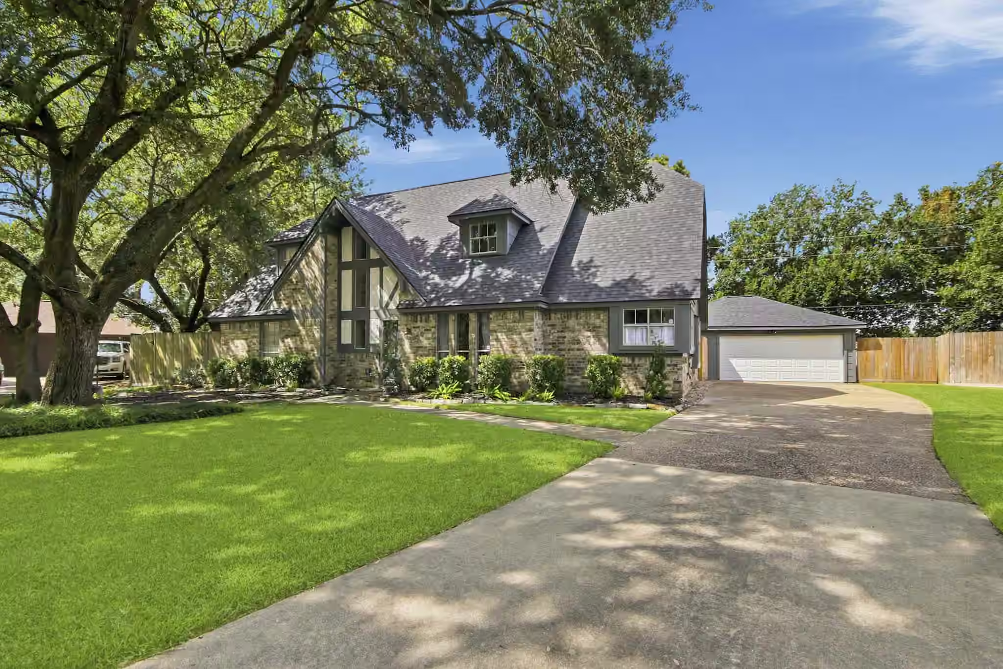 Photo 2 of 19503 Evening Shades Court, Humble, TX