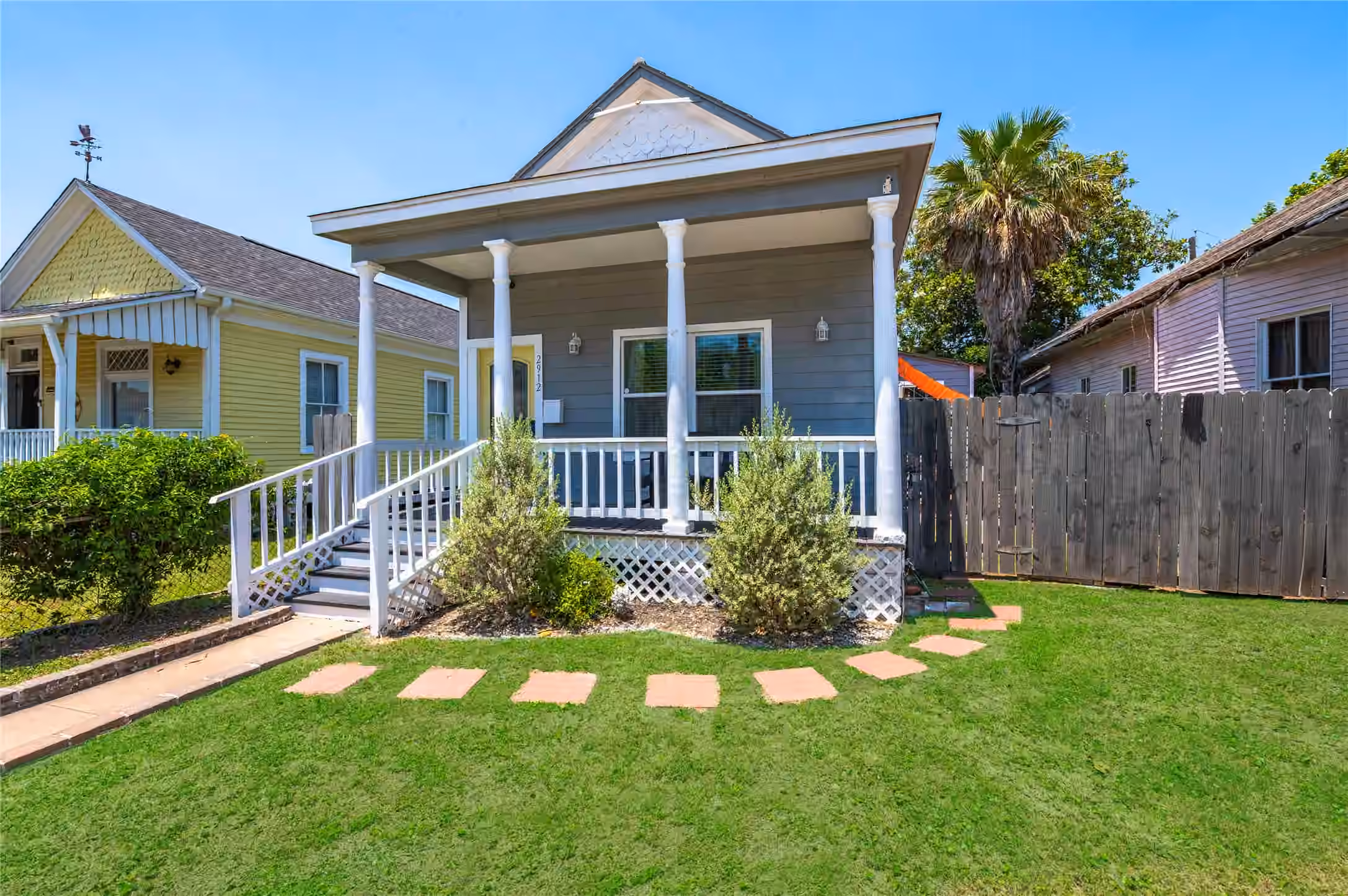 Photo 2 of 2912 Avenue N 1/2, Galveston, TX