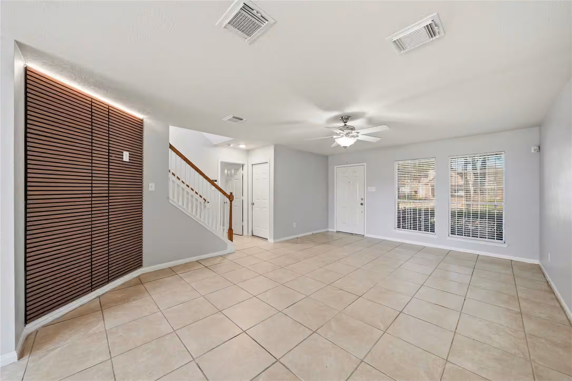 Photo 6 of 7027 Waveland Drive, Houston, TX