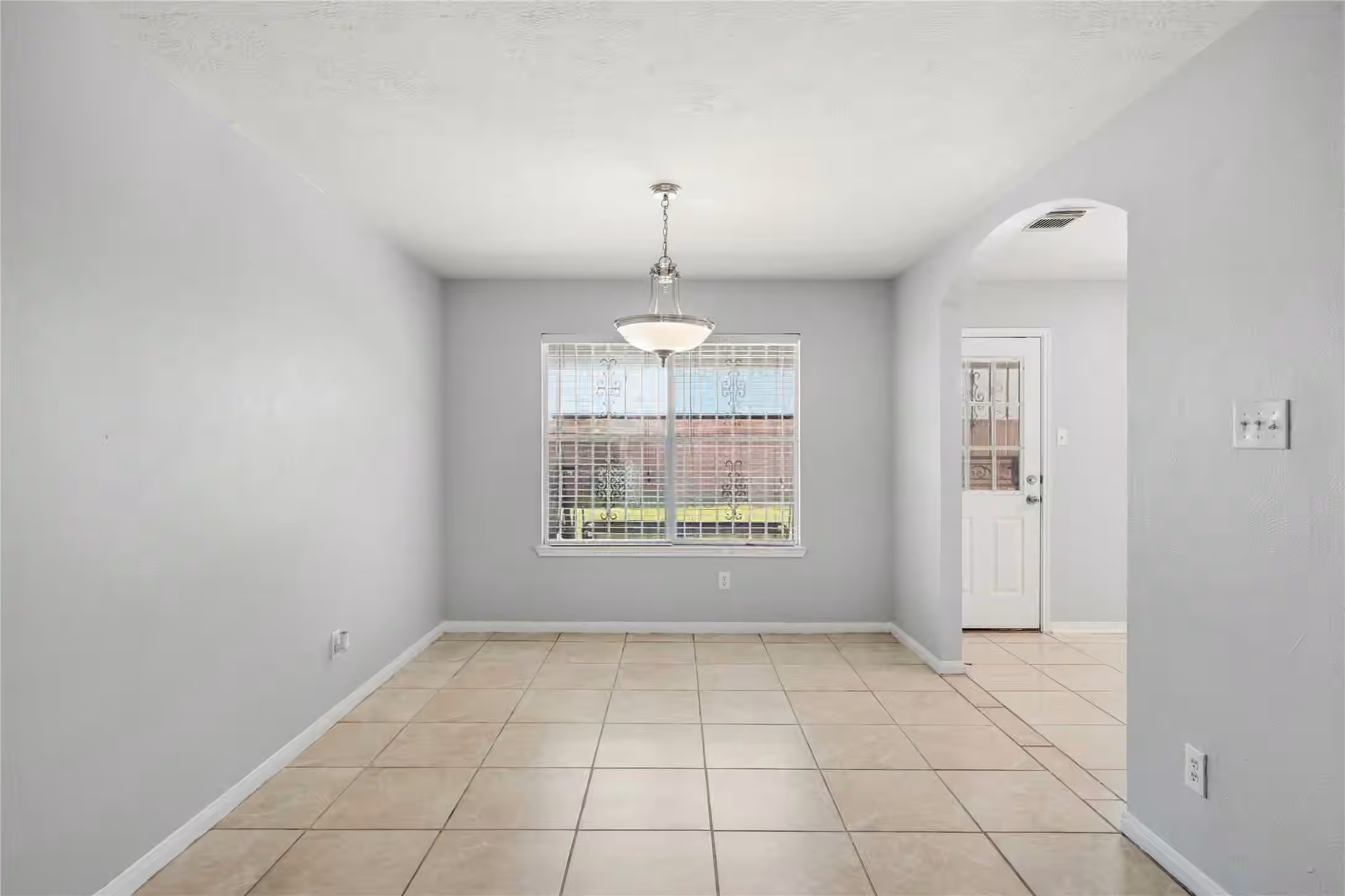 Photo 7 of 7027 Waveland Drive, Houston, TX