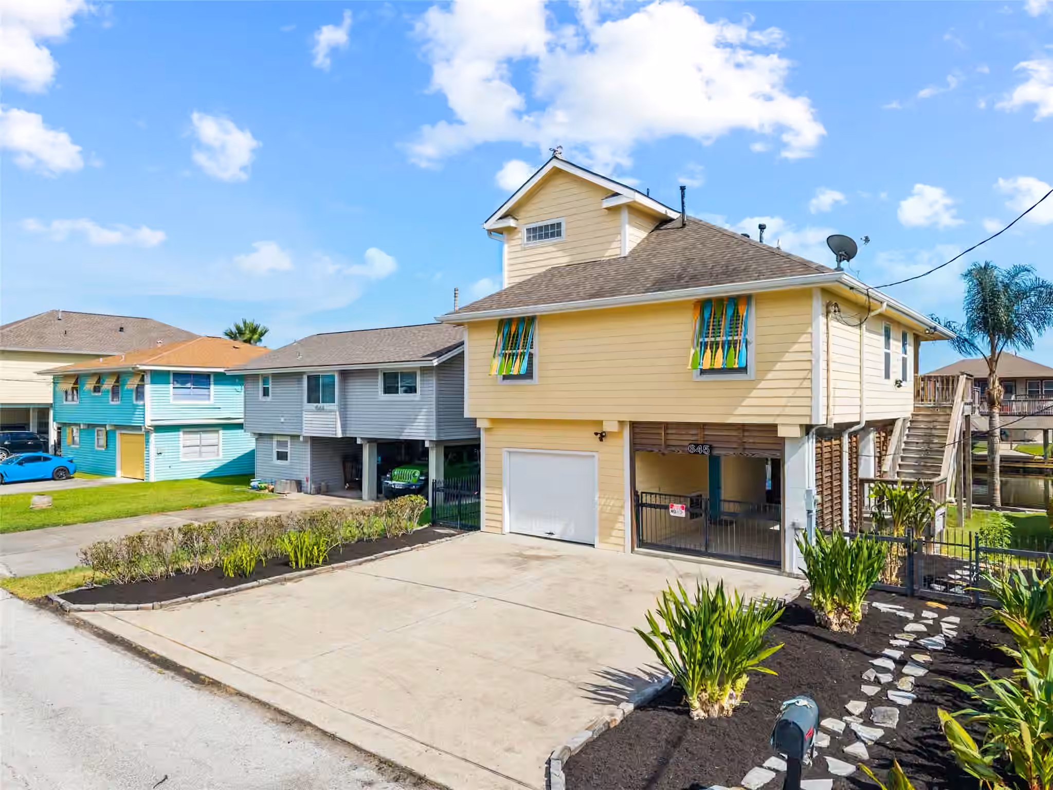 Photo of 645 Warsaw Street, Hitchcock, TX 77563