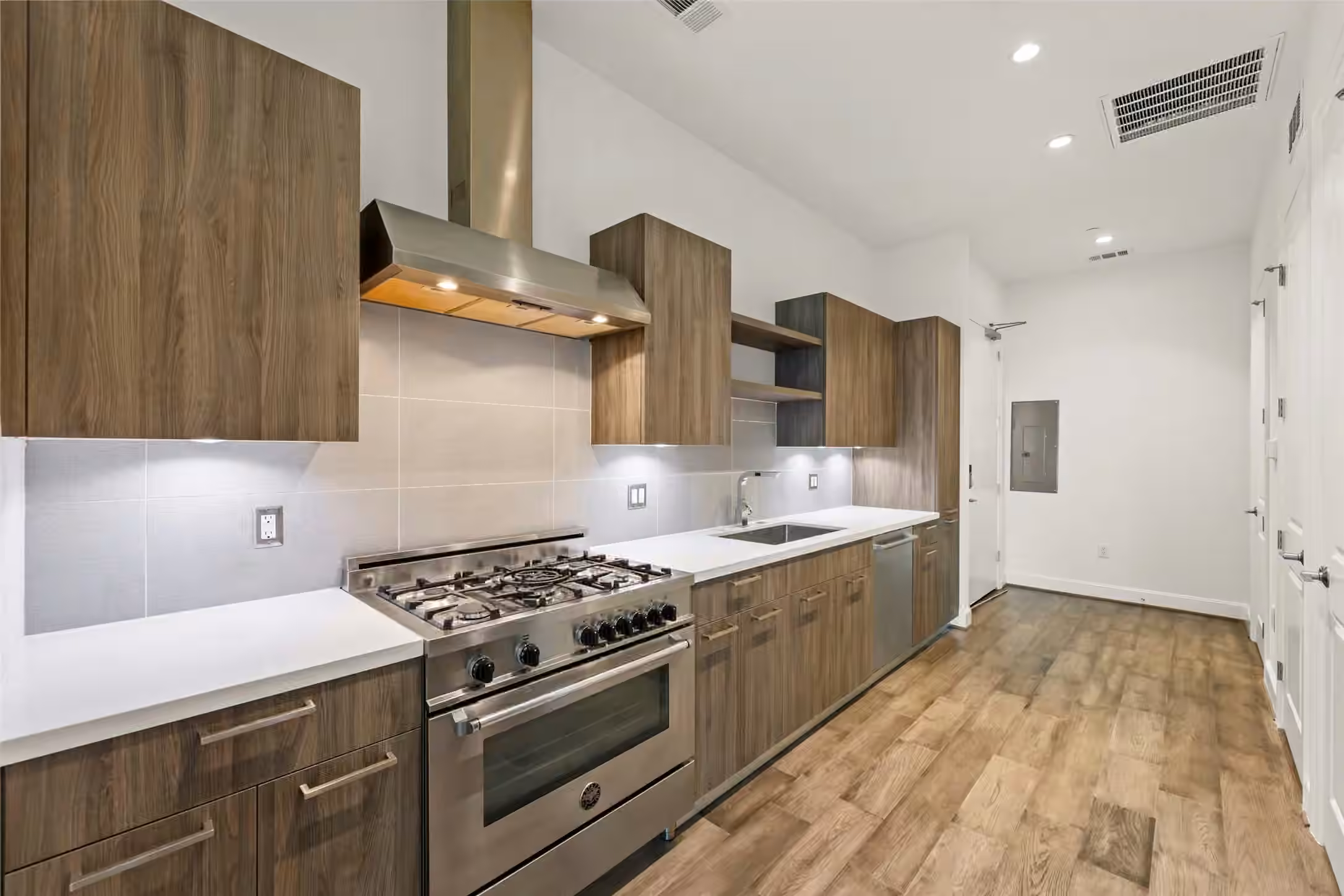 Photo 6 of 1211 Caroline Street 1102, Houston, TX