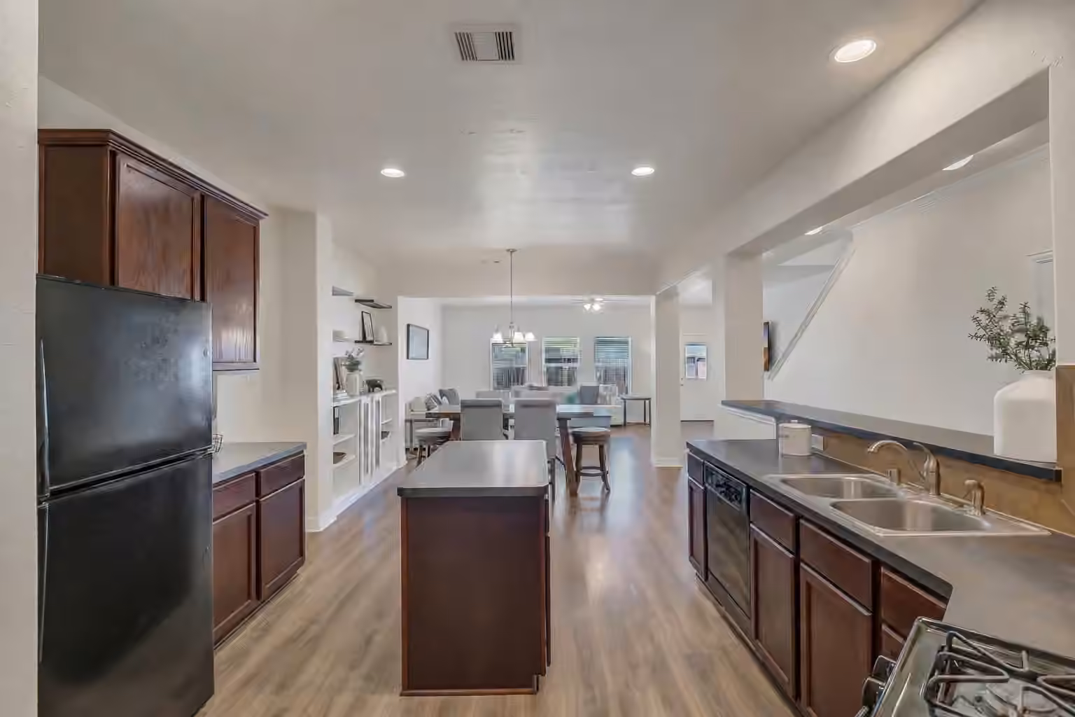 Photo 4 of 5204 Caldera Court, Houston, TX
