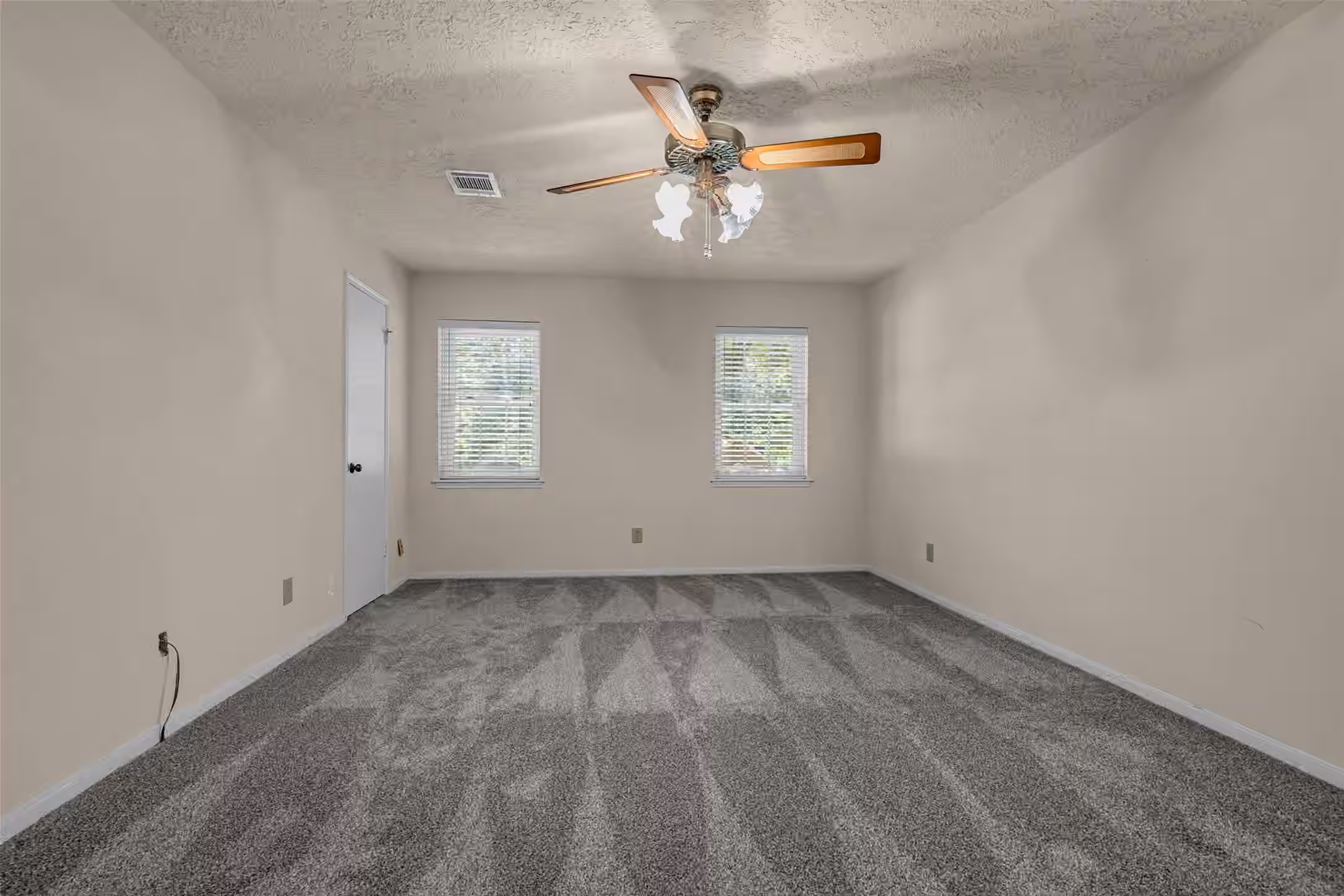 Photo 7 of 1302 Minchen Drive, Deer Park, TX