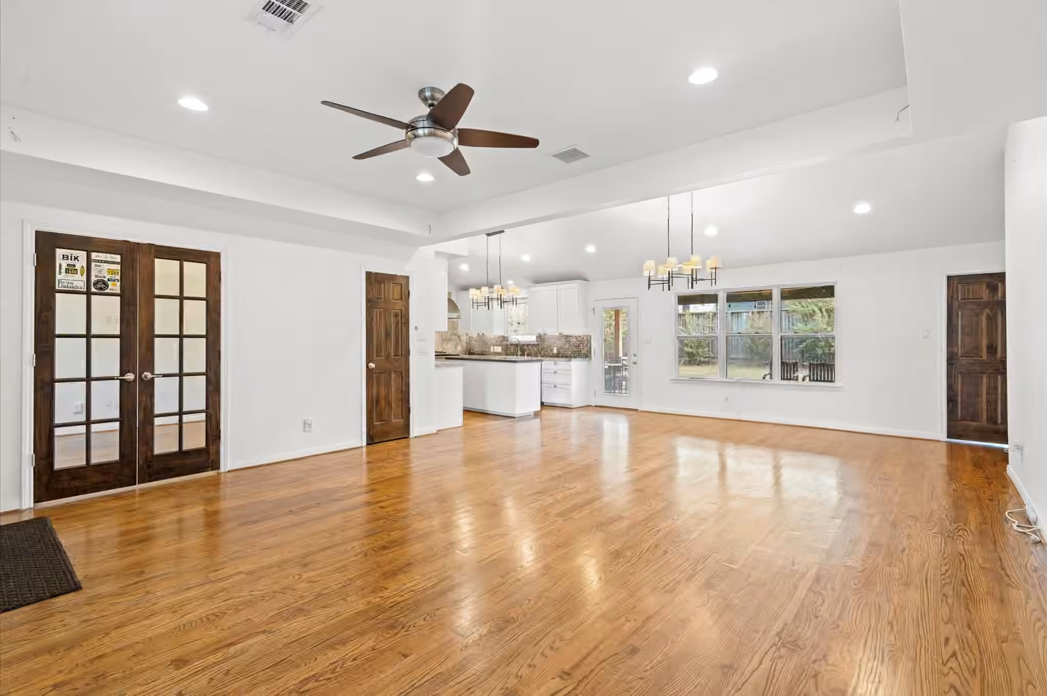 Photo 5 of 1526 Adkins Road, Houston, TX