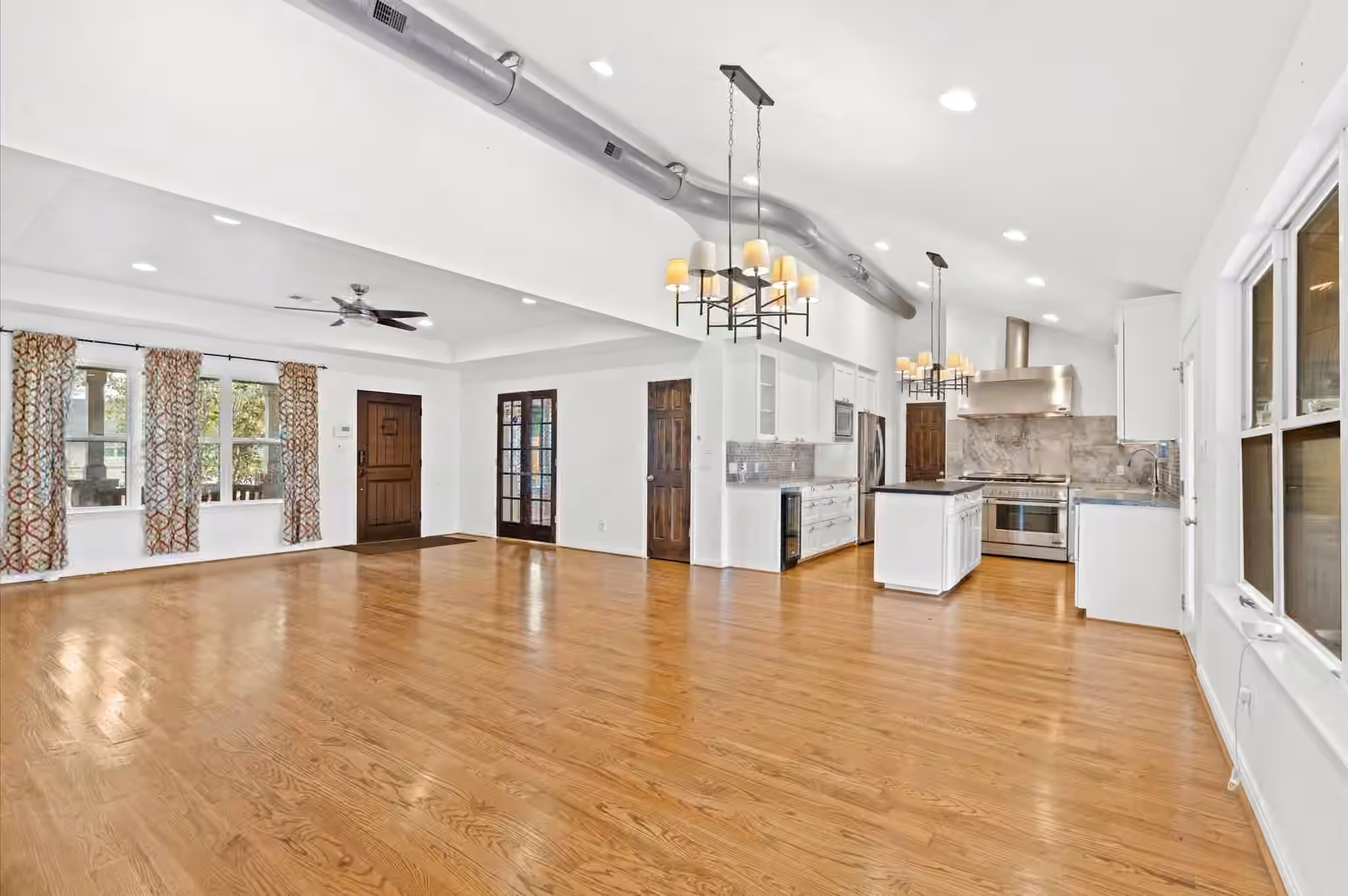 Photo 6 of 1526 Adkins Road, Houston, TX