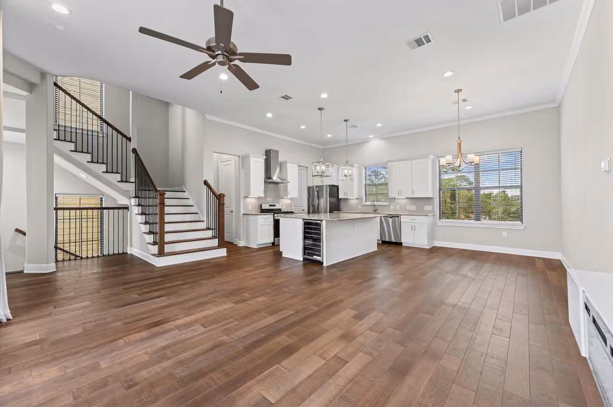 Photo 6 of 3339 Beverly Forest Drive, Houston, TX