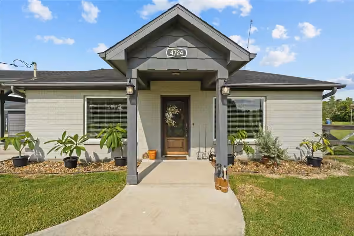Photo 3 of 4724 First SGT Israel Almendarez Street, Alvin, TX