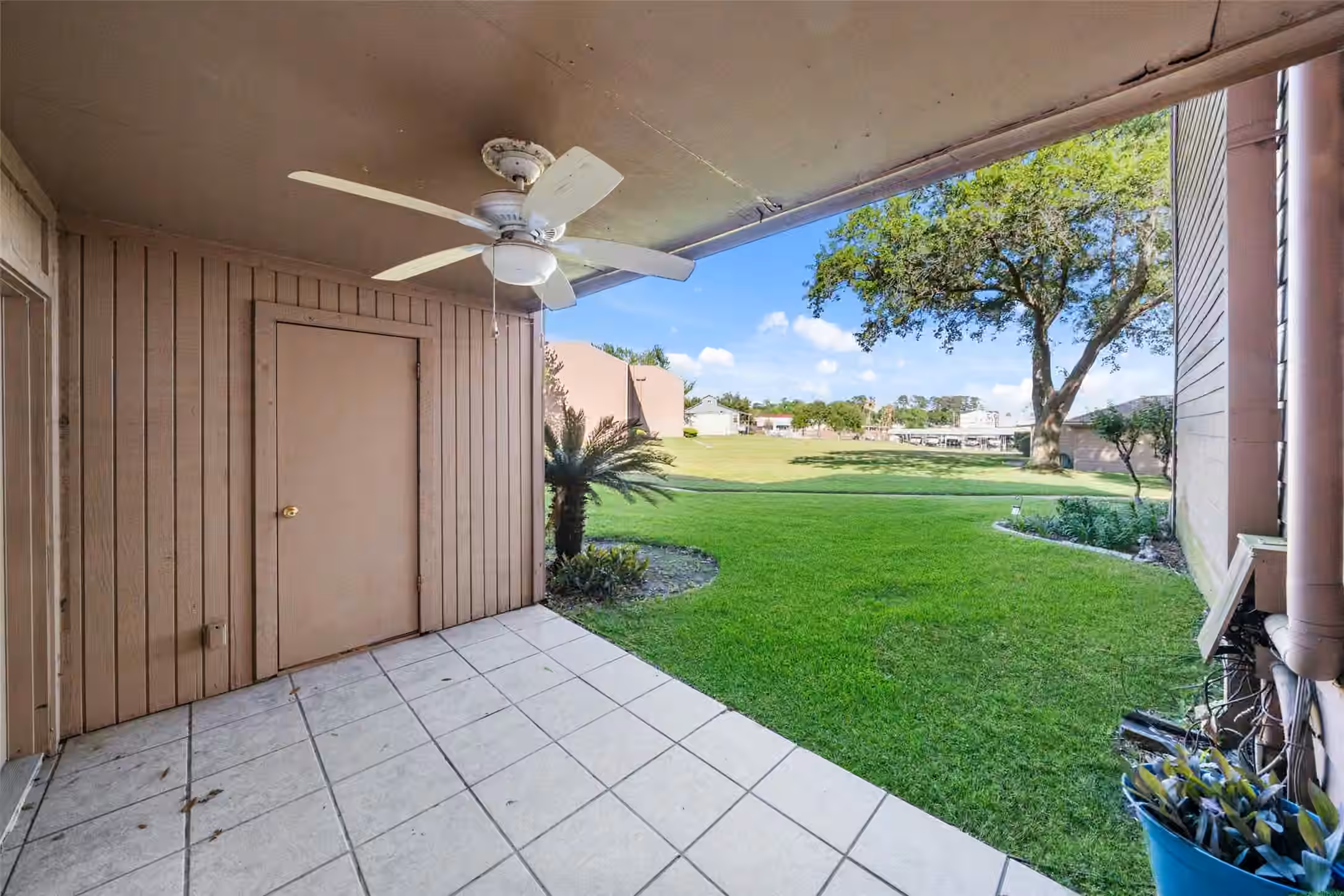 Photo 3 of 15575 Marina Drive 123A, Conroe, TX