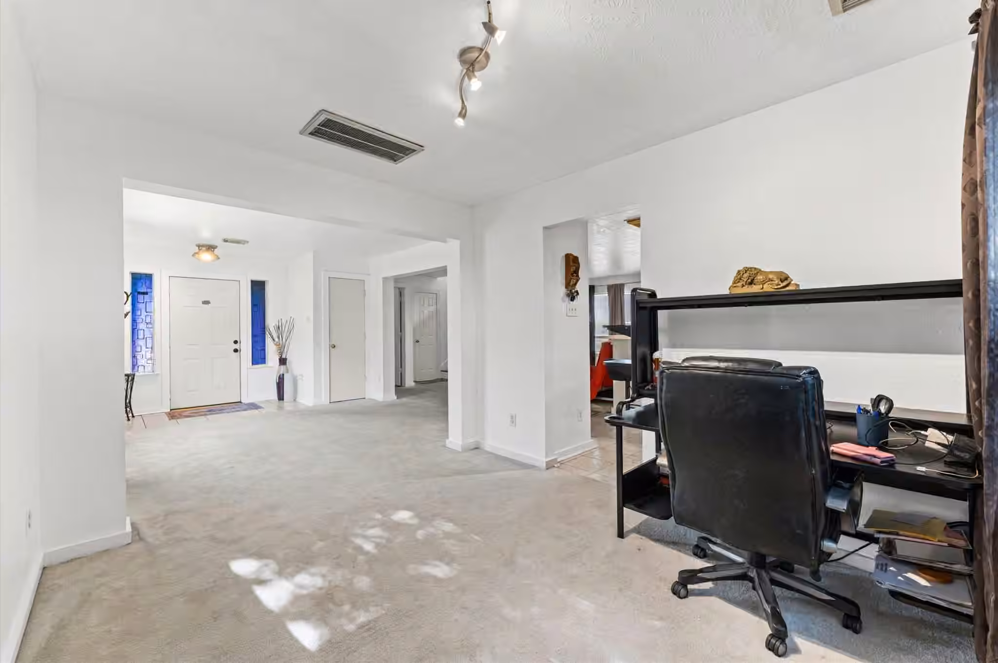Photo 7 of 912 Willaby Street, Channelview, TX
