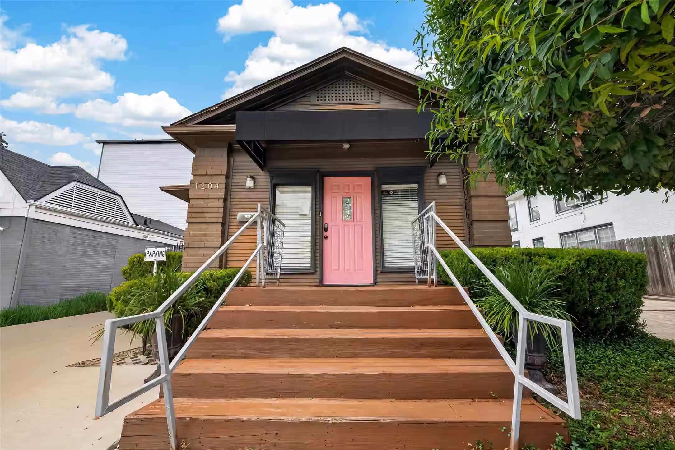 Photo of 1204 W Gray Street, Houston, TX