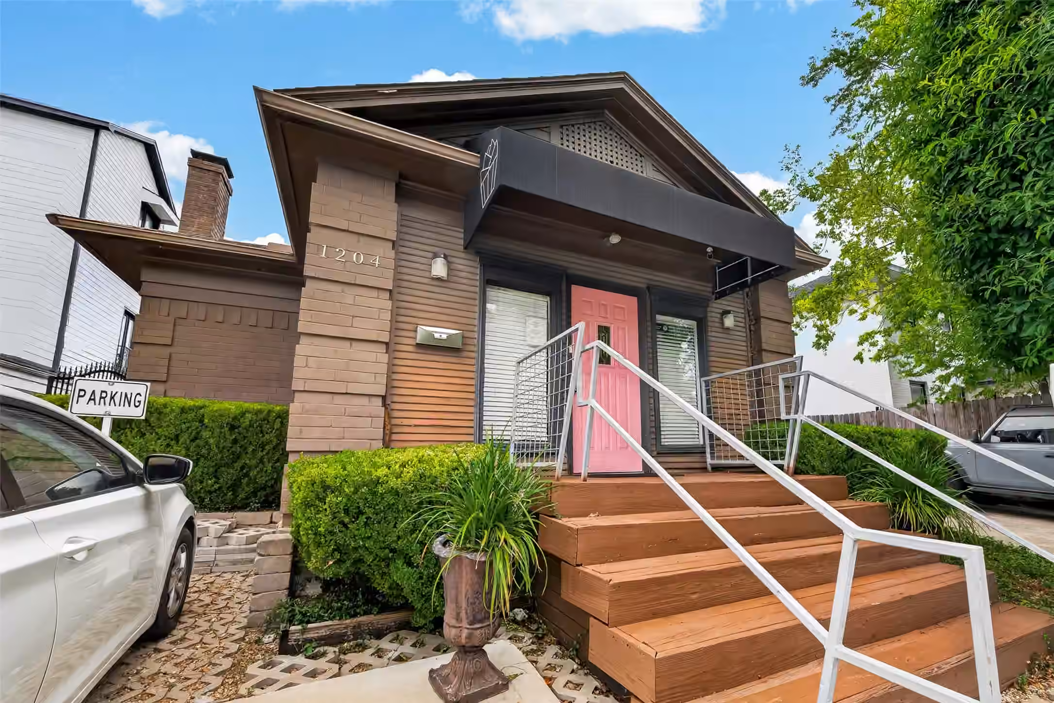 Photo 2 of 1204 W Gray Street, Houston, TX