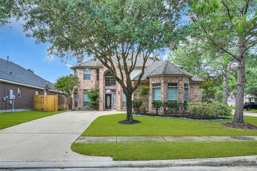 Photo 2 of 16731 Mallory Bridge Drive, Houston, TX